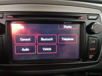 Toyota Yaris 1.3 VVT-i 73 Kw Benzin+LPG STK 2/2027 - 9