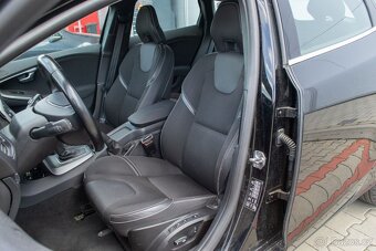 Volvo V40 D3 Momentum Automat - 9