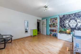 Rodinný dům 7+2, pozemek 573m2 - 9