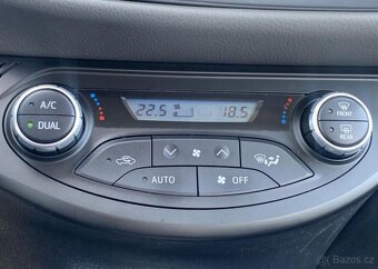 Toyota Yaris 1.5i HYBRID AUTOMAT odp.DPH automat 54 kw - 9