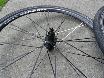 Zapletená kola 28" na ND Vuelta Starlite - 9