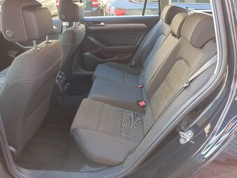 VW Passat B8 2.0TDI 147kW 4x4 DSG Virtual Matrix ACC ERGO Qi - 9