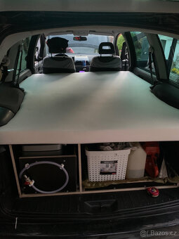Volkswagen Sharan 2.0 TDI s vestavbou / obytný - 9