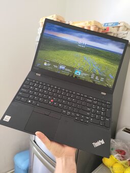 Lenovo Thinkpad T15 gen1 - 9