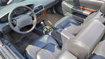 Chrysler Stratus 2,5 V6 LX - 9