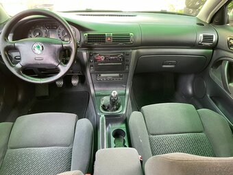 Škoda Superb 1.8i 110kW NOVÁ STK - 9