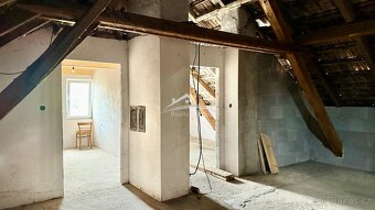 Prodej rodinného domu 3+1 s garáží, Vinary - 9