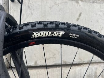 LAPIERRE ProRace 4.9 Velikost M - 9