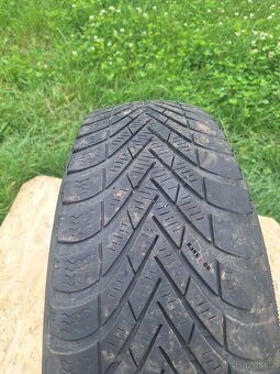 Pneu 195/65 R 15 - 9