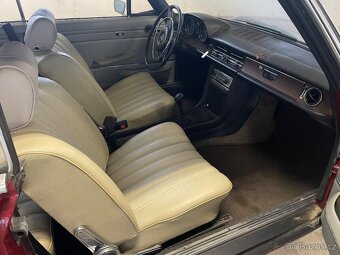 Mercedes w114 coupe 250c - 9