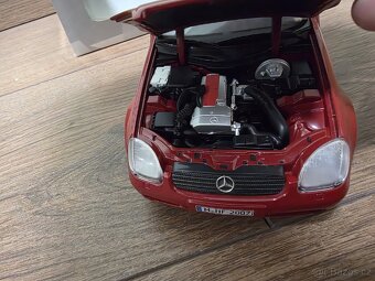 Mercedes Benz SLK Model 1:18 - 9