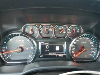 Chevrolet Silverado 1500 LT 2018 – pickup 5.3L V8 a 4×4 - 9