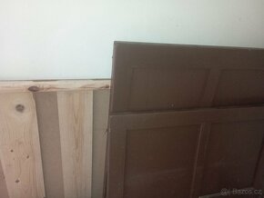 Starožitné postele na chalupu s úložným prostorem - 9