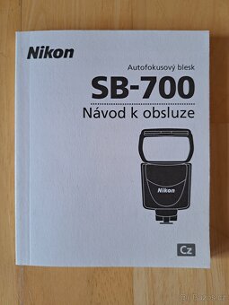 Nikon blesk SB-700 - 9