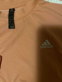 Adidas crop top triko meruňkové/lososové vel. XS - 9