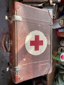Válečný zdravotnický kufr - 9
