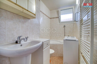 Prodej bytu 3+1, 71 m², Bělčice - 9