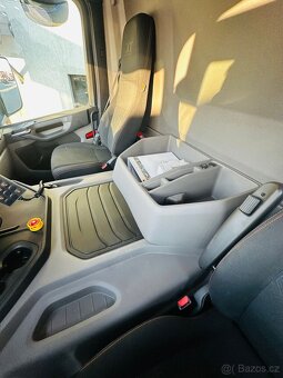 SCANIA P 450 XT 8x4 betonmix Liebherr 9 cm3 - 9