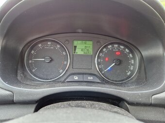 ŠKODA FABIA II COMBI 1.2TSI 63kW 2010 - 9