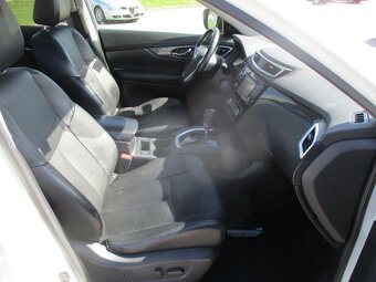NISSAN X-Trail 1,6 dCi 130 Tekna Automat Pano 2015 - 9