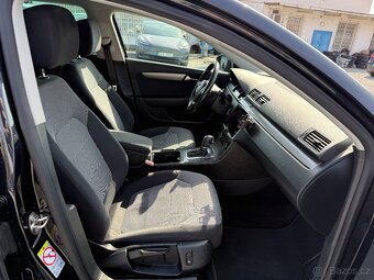 Volkswagen Passat 2.0 TDi 103Kw DSG - 9