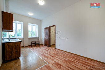 Pronájem bytu 2+kk, 46 m², Luby, ul. Revoluční - 9