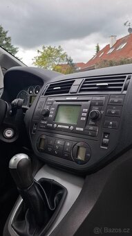 FORD FOCUS C-MAX 1.8i 92KW 2005 GHIA NAVI, ALU, SERVIS.KNIHA - 9