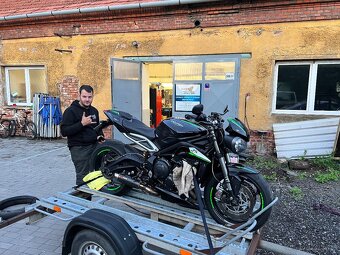Triumph Street Triple 765 RS 2018 - 9