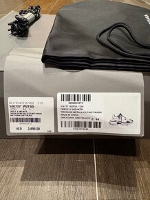 Balenciaga Triple S - 9