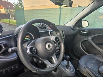 Smart Forfour EQ - 9