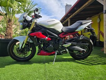 Prodám Triumph Street Triple 675 78 kw Rv.2017 najeto - 9