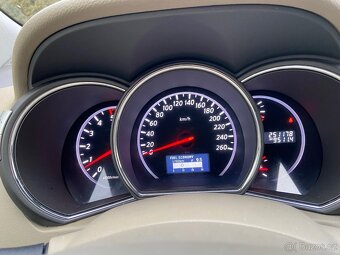 Nissan Murano 2,5D - 9