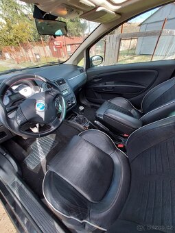 Grande Punto Sport 1.4 70kW kůže, el. střecha  - 9