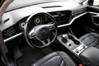 Volkswagen Touareg 3.0 V6 TDI Elegance 4Motion Tiptronic - 9