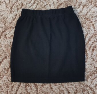 Dívčí šaty a sukně vel. 110-140 - 9