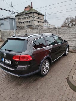 Volkswagen Passat - 9