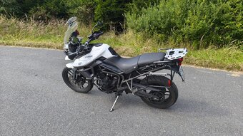 Triumph Tiger 800 XRX - 9