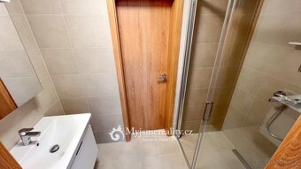 Pronájem bytu s balkonem 2+kk, 40 m2 - Znojmo, ul. Jarošova - 9