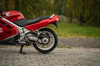 Honda VFR750 RC36/1 - 1990 - 9