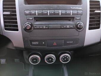 Mitsubishi Outlander, 2.2 DI-D 4x4 115Kw 7míst - 9