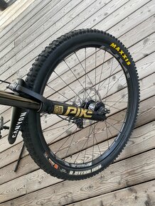 Enduro/Trail Carbon MTB Canyon Spectral CF 7.0 (2019) L 27,5 - 9