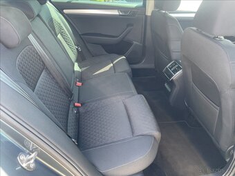 Škoda Superb 2,0 TDi NAVI,APP,1.MAJ, DPH - 9