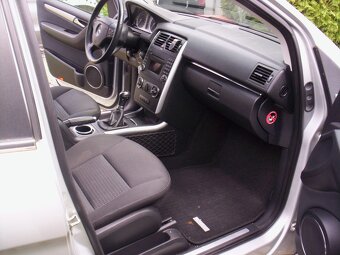 Mercedes-Benz B180 i - 9