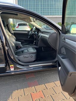 Škoda Superb combi 2.0 TDI 125 kw DSG. MAXIMÁLNÍ VÝBAVA - 9