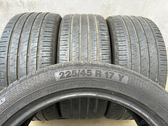 225/45R17 letní pneu BARUM BRAVURIS 3 4,8mm - 9