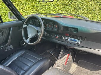 Porsche 911 Carrera (930 SC) - 9