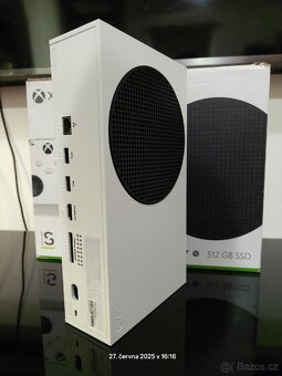 Xbox Series S 512GB SSD + příslušenství - 9