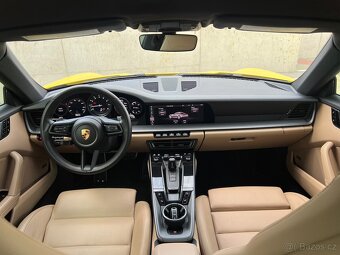 Porsche 911 Carrera - 9