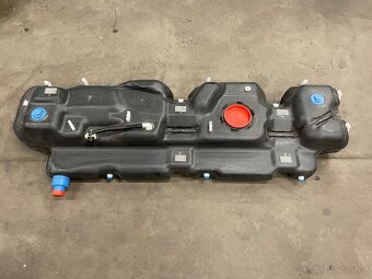 Palivová nádrž Renault Master IV - 9