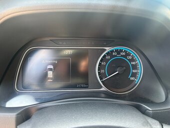 Nissan Leaf 40kwh - ZE1 - 9